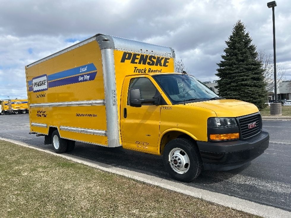 Light Duty Box Truck-Light and Medium Duty Trucks-GMC-2021-Savana G33903-Milwaukee-WI-100,413\n\t\tmiles-$ 27,750 - Image 1