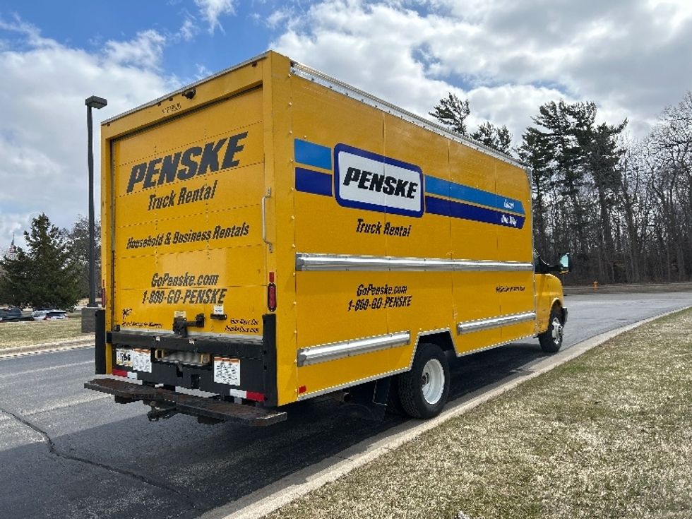 Light Duty Box Truck-Light and Medium Duty Trucks-GMC-2021-Savana G33903-Milwaukee-WI-100,413\n\t\tmiles-$ 27,750 - Image 12