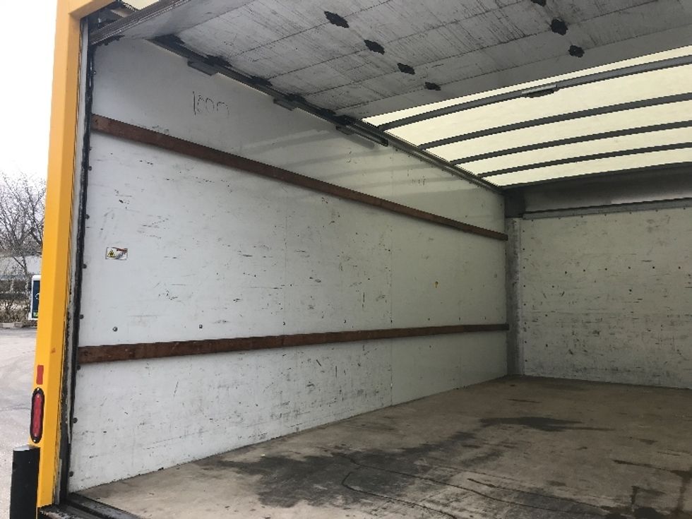 Light Duty Box Truck-Light and Medium Duty Trucks-GMC-2021-Savana G33903-Milwaukee-WI-101,301\n\t\tmiles-$ 27,500 - Image 11