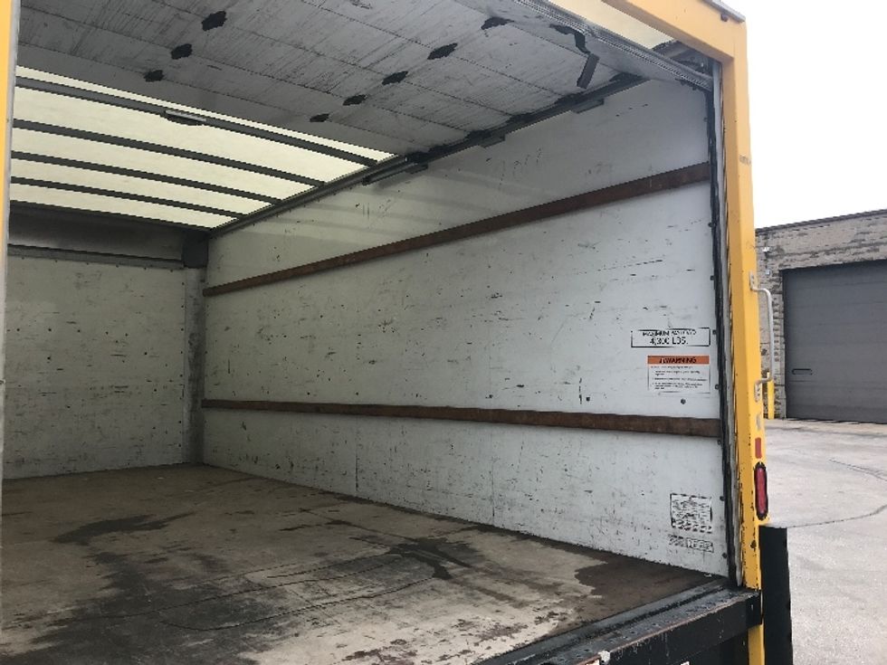 Light Duty Box Truck-Light and Medium Duty Trucks-GMC-2021-Savana G33903-Milwaukee-WI-101,301\n\t\tmiles-$ 27,500 - Image 12