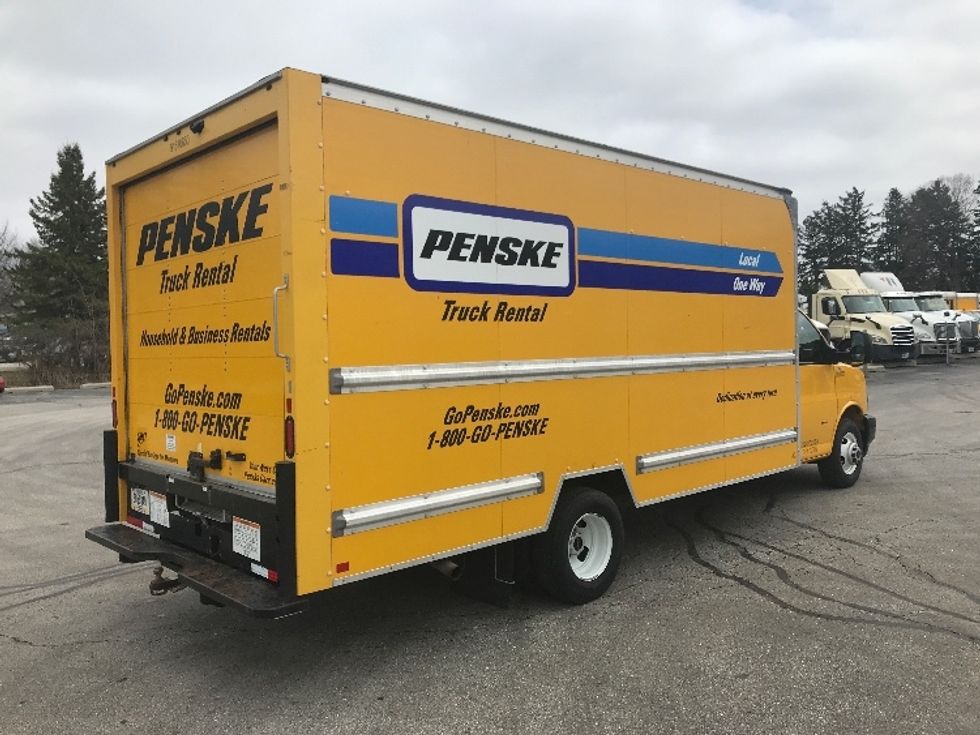 Light Duty Box Truck-Light and Medium Duty Trucks-GMC-2021-Savana G33903-Milwaukee-WI-101,301\n\t\tmiles-$ 27,500 - Image 13