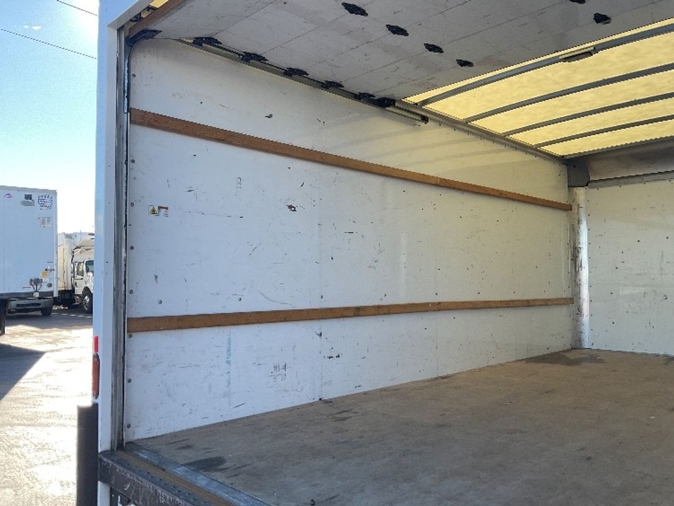 Light Duty Box Truck-Light and Medium Duty Trucks-GMC-2021-Savana G33903-Milwaukee-WI-102,260\n\t\tmiles-$ 29,750 - Image 10