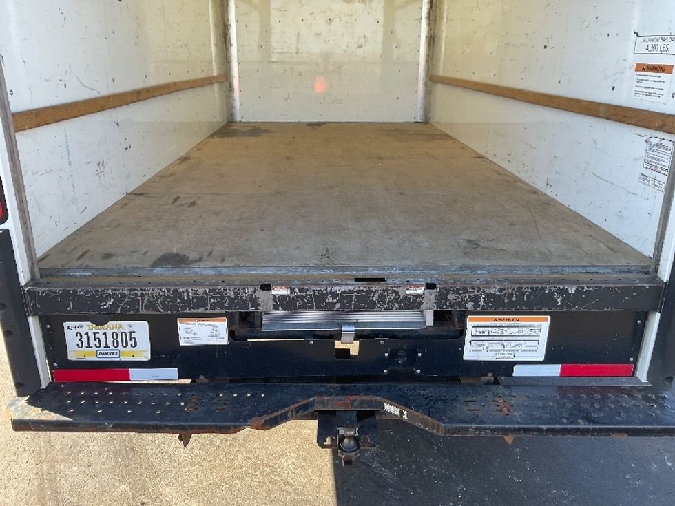 Light Duty Box Truck-Light and Medium Duty Trucks-GMC-2021-Savana G33903-Milwaukee-WI-102,260\n\t\tmiles-$ 29,750 - Image 9