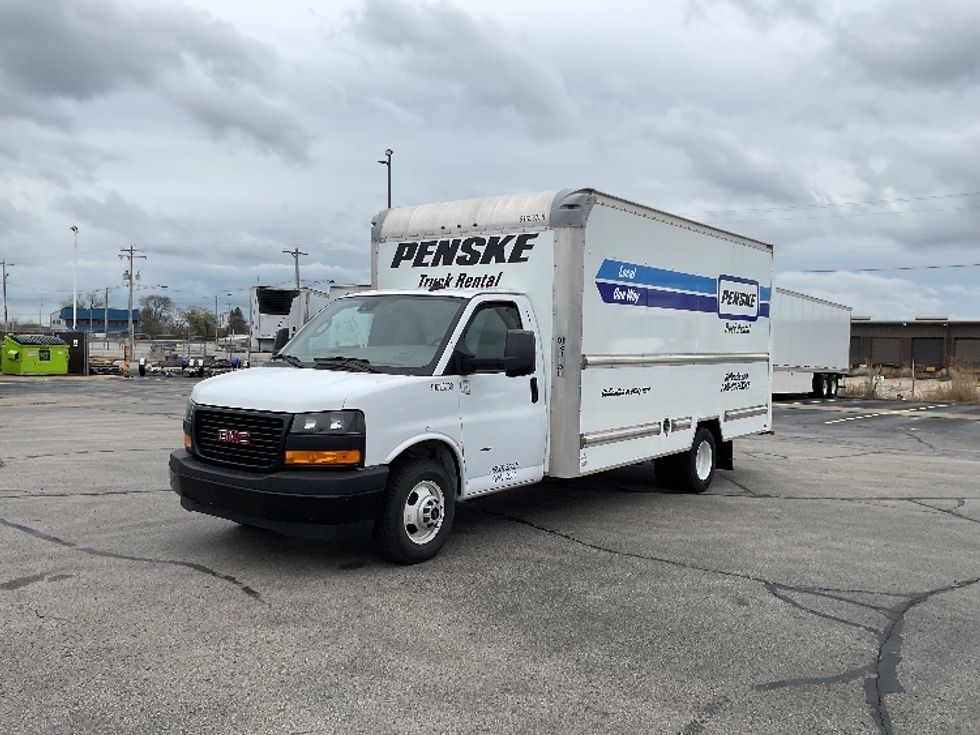 Light Duty Box Truck-Light and Medium Duty Trucks-GMC-2021-Savana G33903-Milwaukee-WI-105,800\n\t\tmiles-$ 26,750 - Image 3