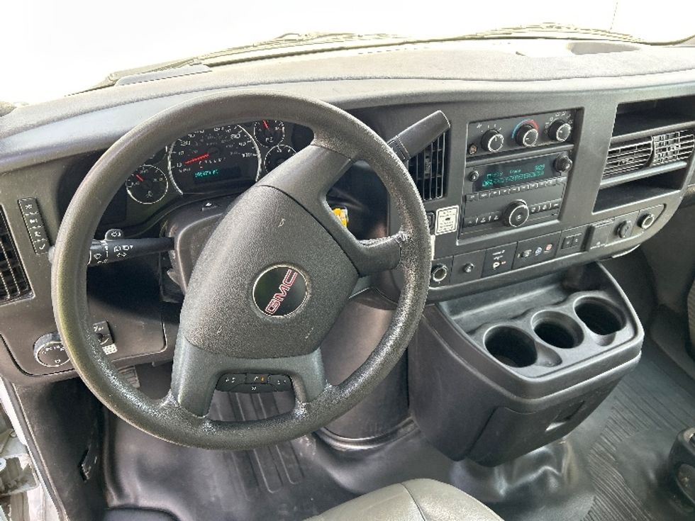 Light Duty Box Truck-Light and Medium Duty Trucks-GMC-2021-Savana G33903-Milwaukee-WI-109,970\n\t\tmiles-$ 28,500 - Image 16