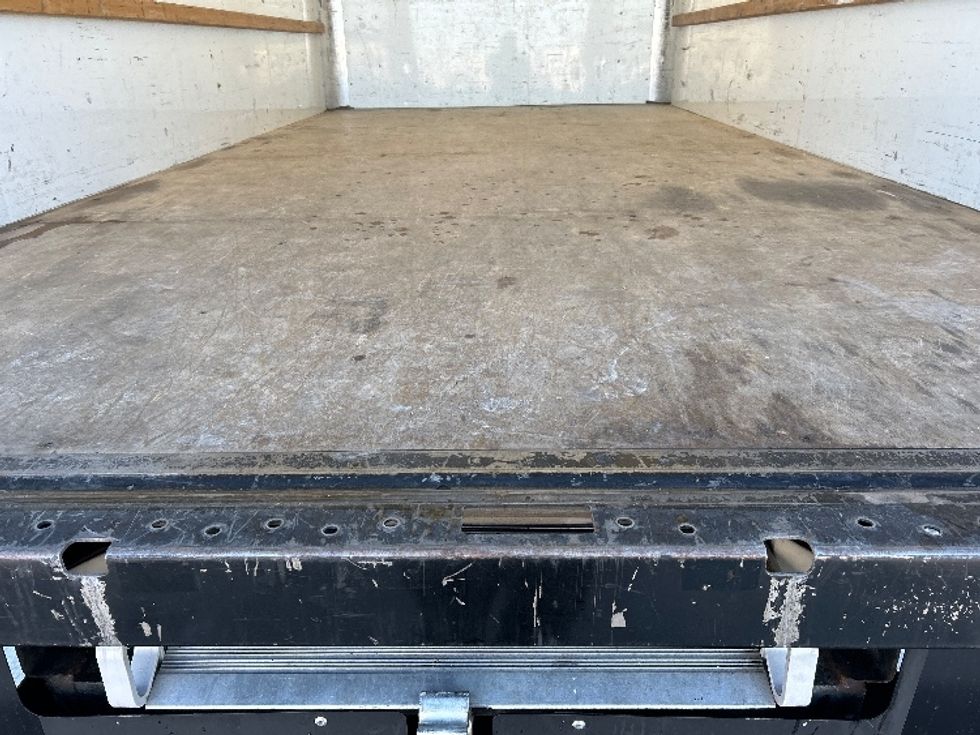 Light Duty Box Truck-Light and Medium Duty Trucks-GMC-2021-Savana G33903-Milwaukee-WI-114,695\n\t\tmiles-$ 28,250 - Image 10