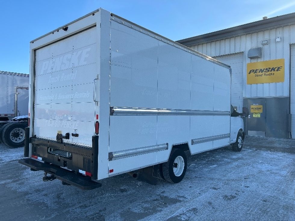 Light Duty Box Truck-Light and Medium Duty Trucks-GMC-2021-Savana G33903-Milwaukee-WI-114,695\n\t\tmiles-$ 28,250 - Image 13