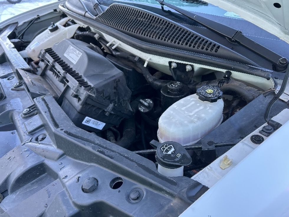 Light Duty Box Truck-Light and Medium Duty Trucks-GMC-2021-Savana G33903-Milwaukee-WI-114,695\n\t\tmiles-$ 28,250 - Image 24