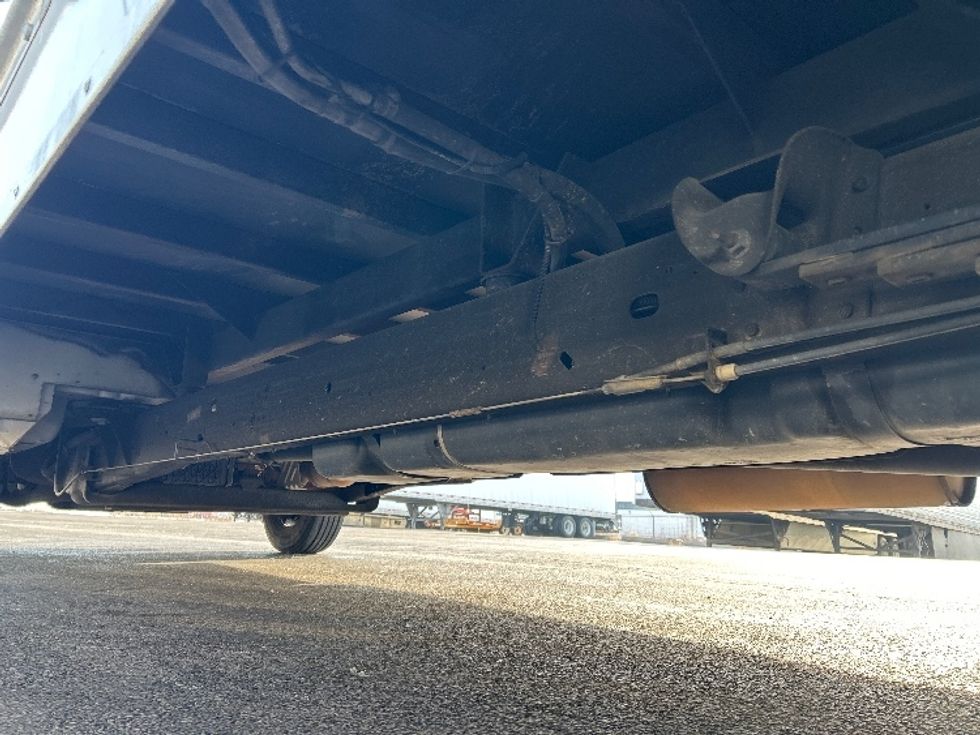 Light Duty Box Truck-Light and Medium Duty Trucks-GMC-2021-Savana G33903-Milwaukee-WI-120,017\n\t\tmiles-$ 27,500 - Image 5