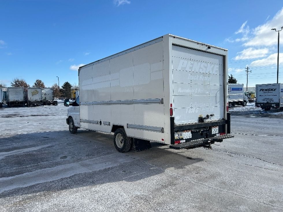Light Duty Box Truck-Light and Medium Duty Trucks-GMC-2021-Savana G33903-Milwaukee-WI-120,500\n\t\tmiles-$ 27,500 - Image 6