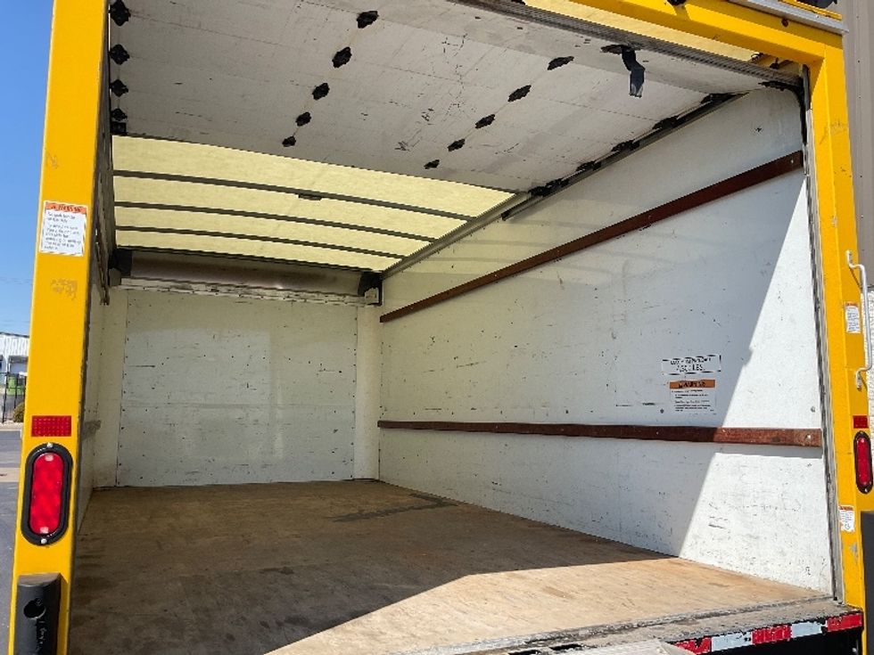 Light Duty Box Truck-Light and Medium Duty Trucks-GMC-2021-Savana G33903-Milwaukee-WI-80,699\n\t\tmiles-$ 30,000 - Image 11