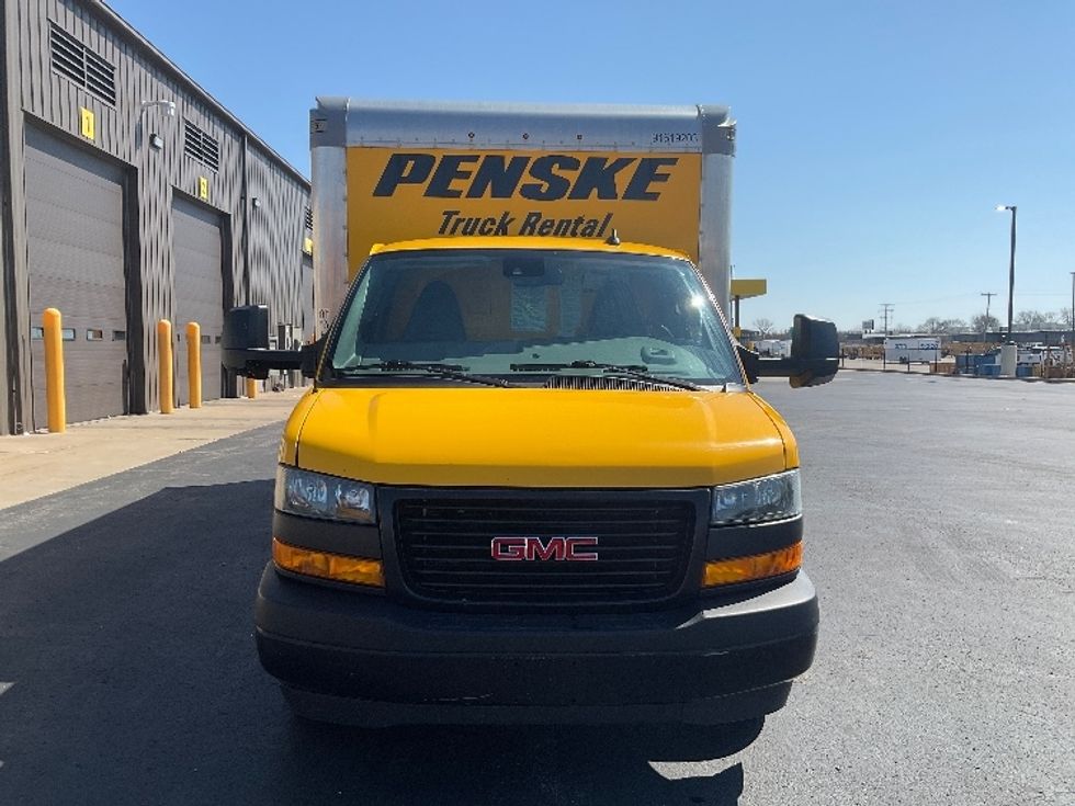 Light Duty Box Truck-Light and Medium Duty Trucks-GMC-2021-Savana G33903-Milwaukee-WI-80,699\n\t\tmiles-$ 30,000 - Image 2