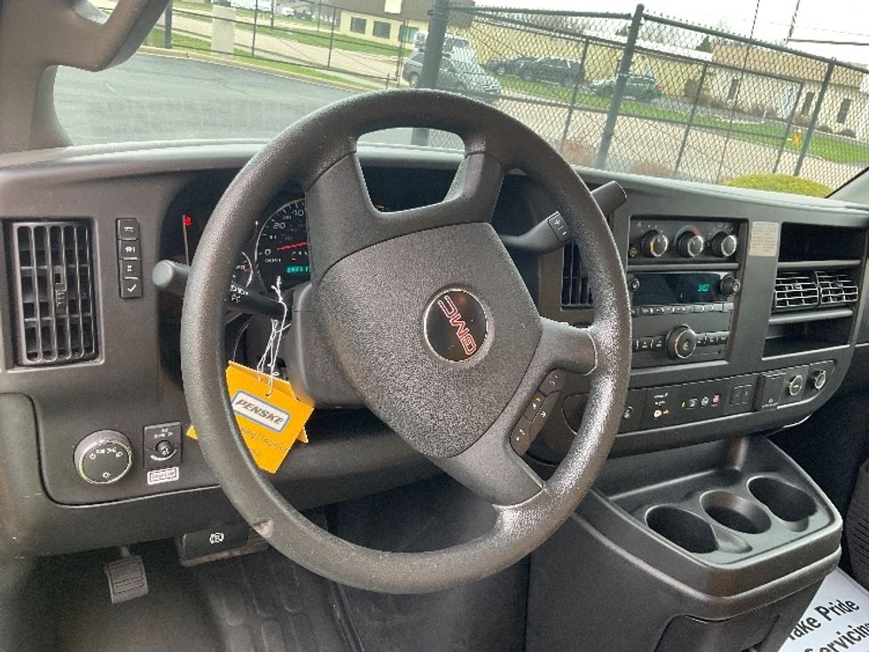 Light Duty Box Truck-Light and Medium Duty Trucks-GMC-2021-Savana G33903-Milwaukee-WI-80,767\n\t\tmiles-$ 27,750 - Image 15