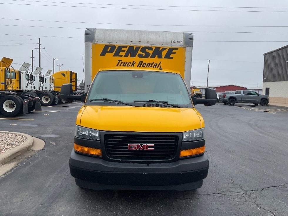 Light Duty Box Truck-Light and Medium Duty Trucks-GMC-2021-Savana G33903-Milwaukee-WI-80,767\n\t\tmiles-$ 27,750 - Image 2
