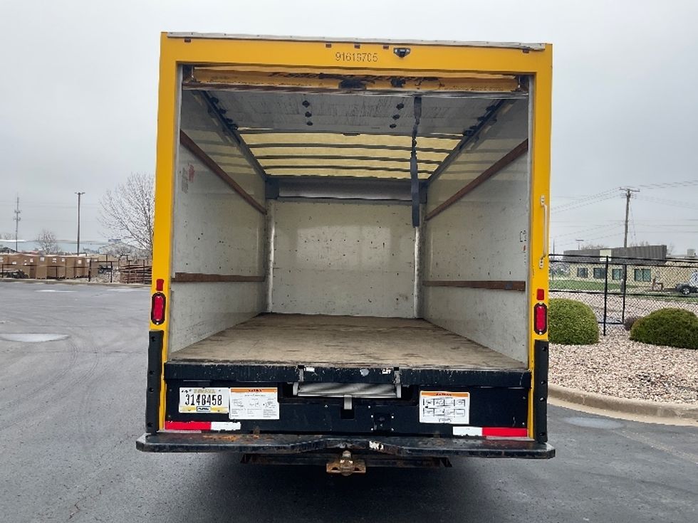 Light Duty Box Truck-Light and Medium Duty Trucks-GMC-2021-Savana G33903-Milwaukee-WI-80,767\n\t\tmiles-$ 27,750 - Image 6