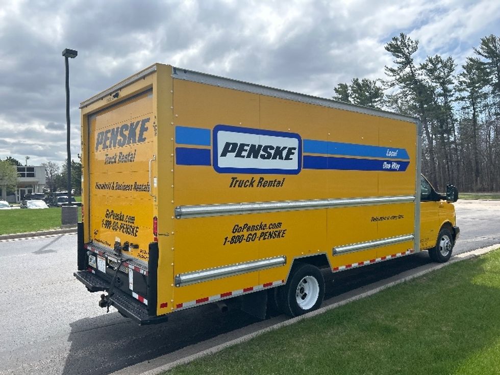 Light Duty Box Truck-Light and Medium Duty Trucks-GMC-2021-Savana G33903-Milwaukee-WI-83,877\n\t\tmiles-$ 27,250 - Image 13