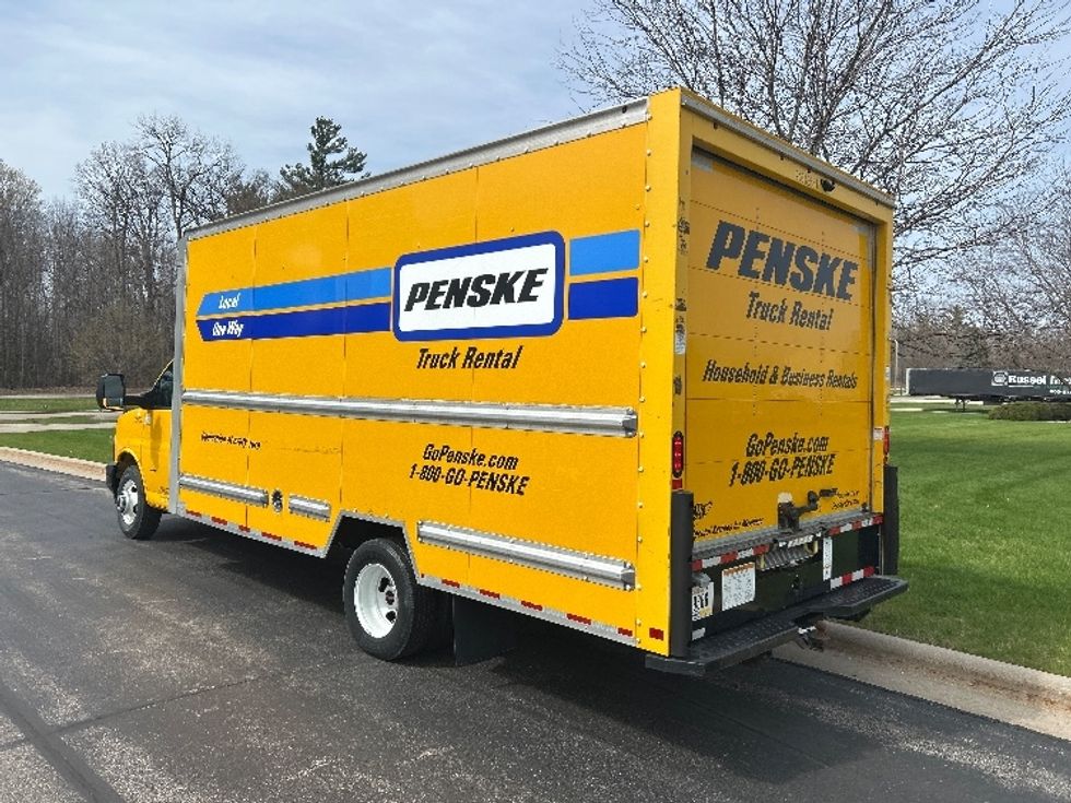 Light Duty Box Truck-Light and Medium Duty Trucks-GMC-2021-Savana G33903-Milwaukee-WI-83,877\n\t\tmiles-$ 27,250 - Image 6