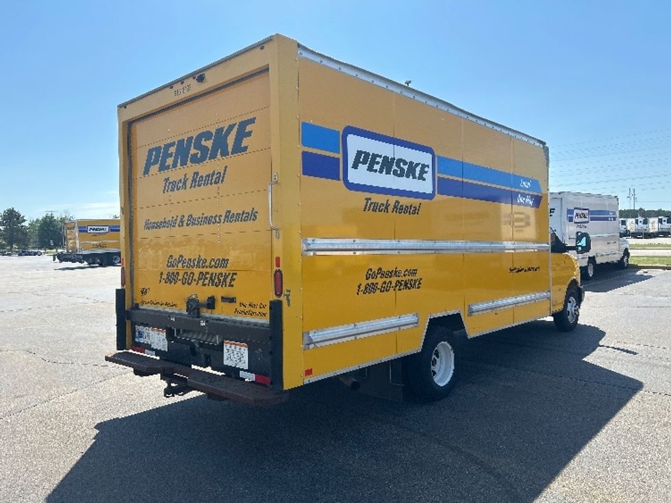 Light Duty Box Truck-Light and Medium Duty Trucks-GMC-2021-Savana G33903-Milwaukee-WI-85,243\n\t\tmiles-$ 27,500 - Image 13