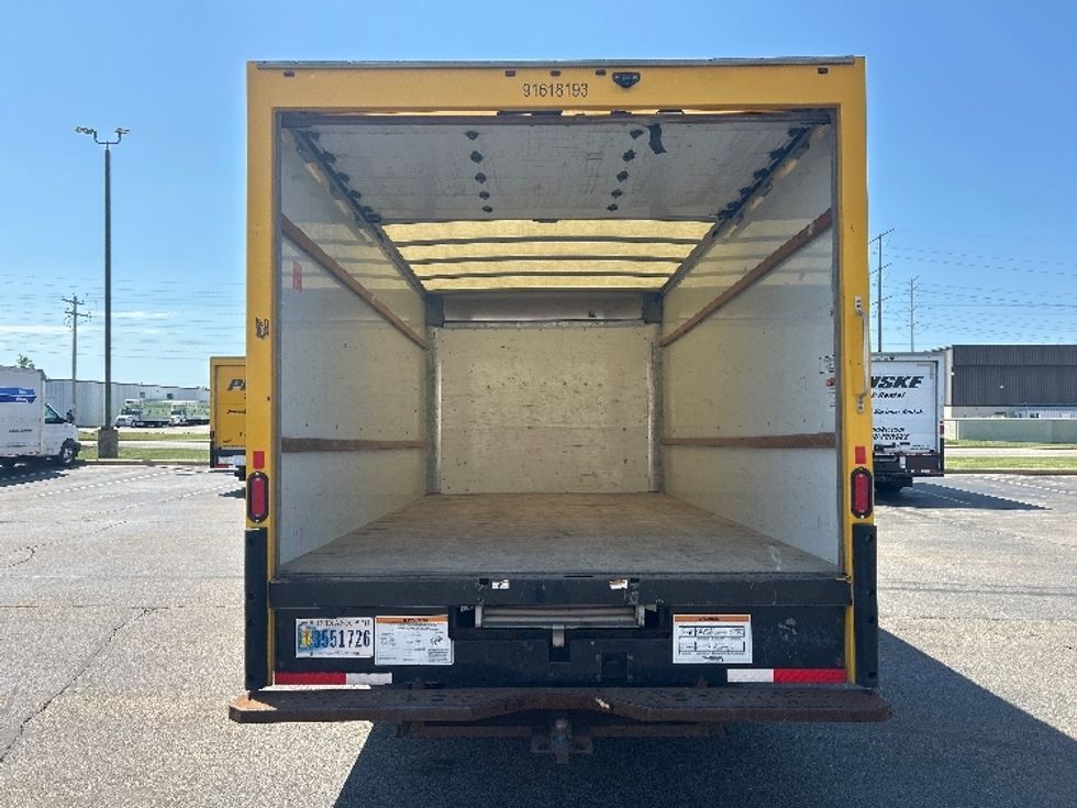 Light Duty Box Truck-Light and Medium Duty Trucks-GMC-2021-Savana G33903-Milwaukee-WI-85,243\n\t\tmiles-$ 27,500 - Image 8