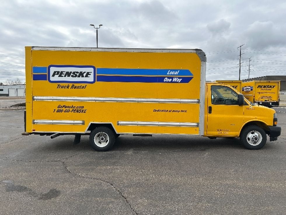 Light Duty Box Truck-Light and Medium Duty Trucks-GMC-2021-Savana G33903-Milwaukee-WI-88,531\n\t\tmiles-$ 29,000 - Image 15