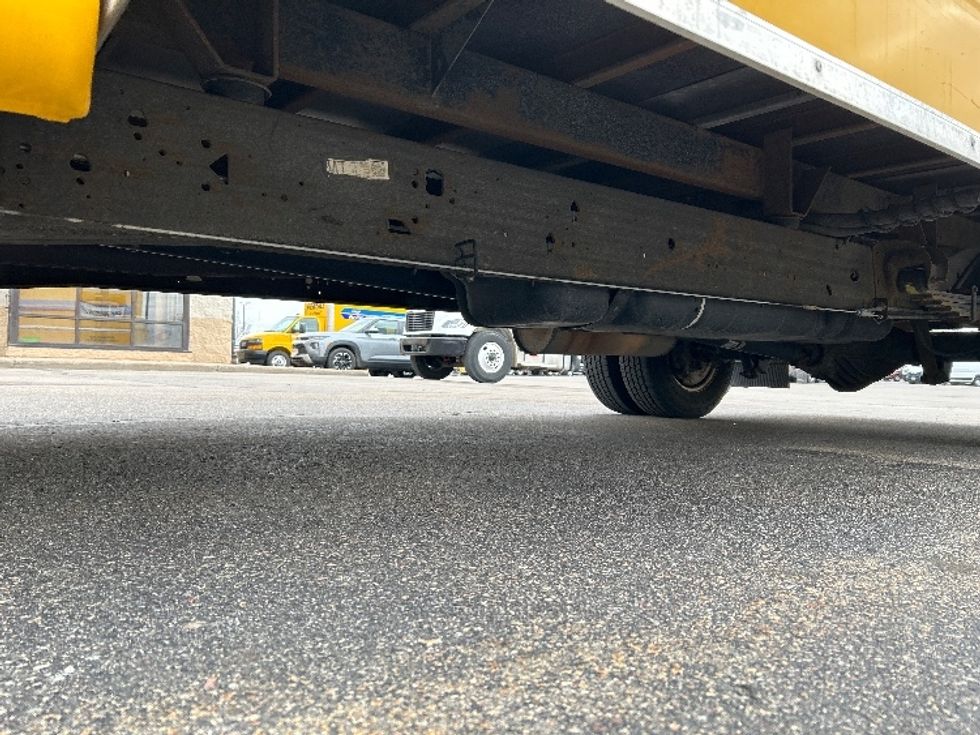 Light Duty Box Truck-Light and Medium Duty Trucks-GMC-2021-Savana G33903-Milwaukee-WI-88,531\n\t\tmiles-$ 29,000 - Image 5