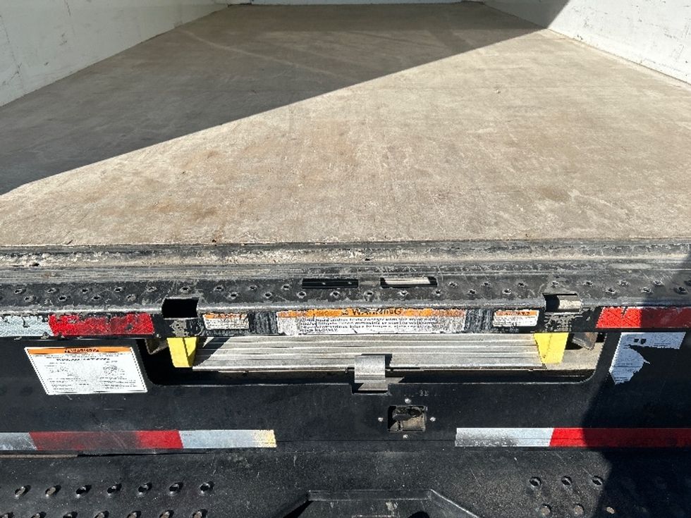 Light Duty Box Truck-Light and Medium Duty Trucks-GMC-2021-Savana G33903-Milwaukee-WI-90,606\n\t\tmiles-$ 28,500 - Image 10