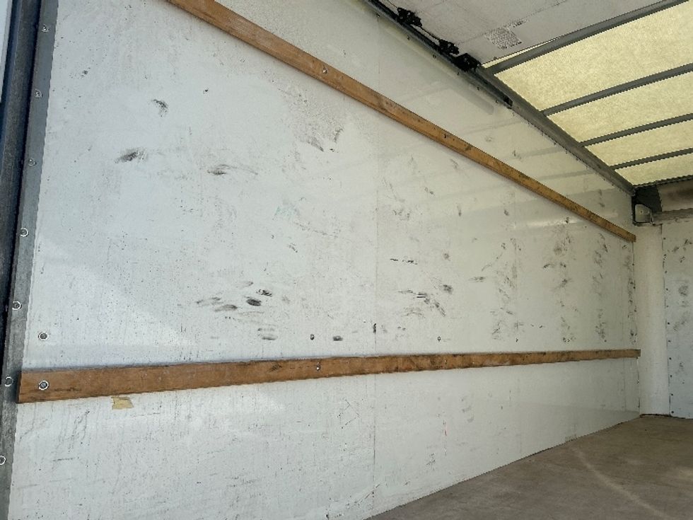 Light Duty Box Truck-Light and Medium Duty Trucks-GMC-2021-Savana G33903-Milwaukee-WI-90,606\n\t\tmiles-$ 28,500 - Image 11