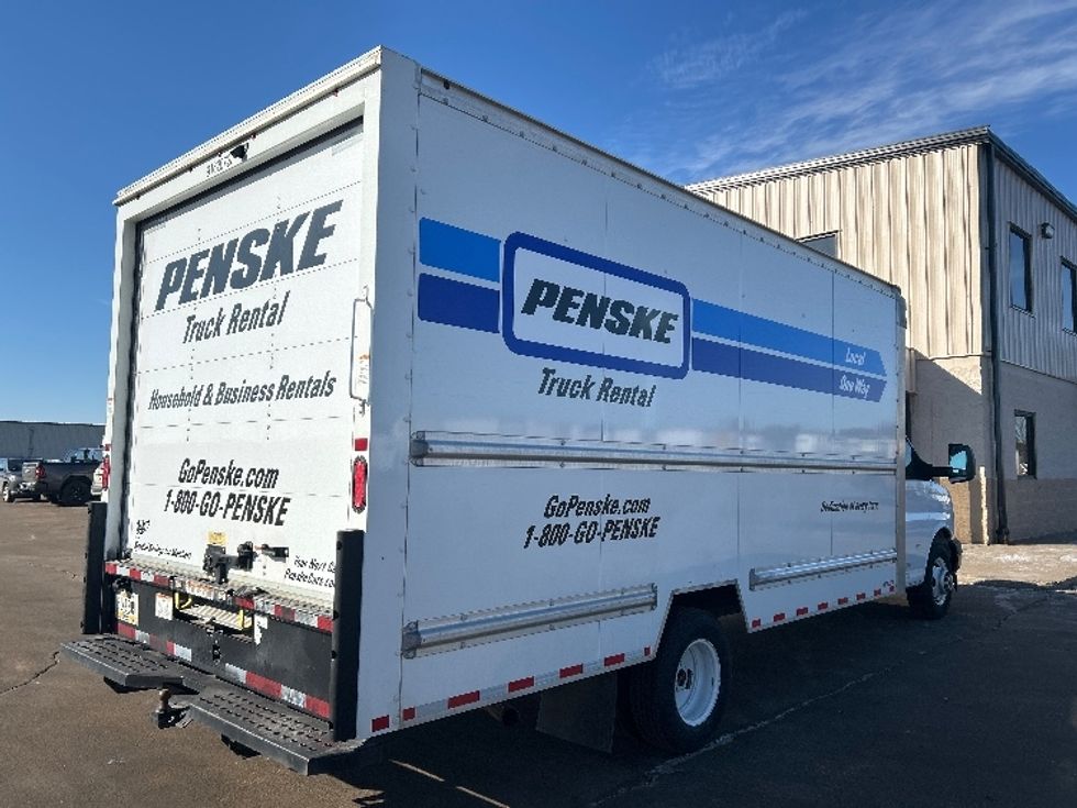 Light Duty Box Truck-Light and Medium Duty Trucks-GMC-2021-Savana G33903-Milwaukee-WI-90,606\n\t\tmiles-$ 28,500 - Image 13