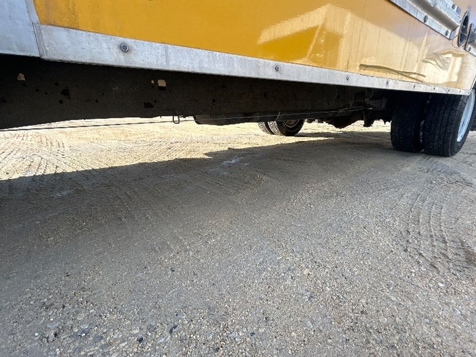 Light Duty Box Truck-Light and Medium Duty Trucks-GMC-2021-Savana G33903-Milwaukee-WI-91,491\n\t\tmiles-$ 28,000 - Image 5