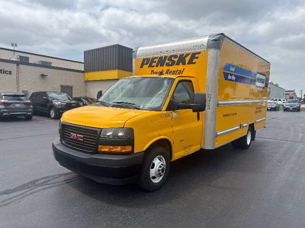 Light Duty Box Truck-Light and Medium Duty Trucks-GMC-2021-Savana G33903-Milwaukee-WI-92,364\n\t\tmiles-$ 24,500 - Image 3