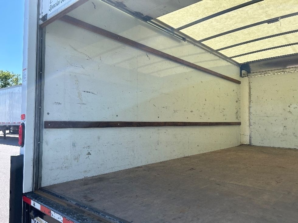 Light Duty Box Truck-Light and Medium Duty Trucks-GMC-2021-Savana G33903-Milwaukee-WI-96,882\n\t\tmiles-$ 30,250 - Image 11