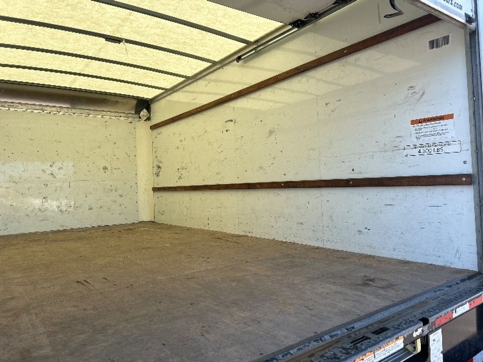 Light Duty Box Truck-Light and Medium Duty Trucks-GMC-2021-Savana G33903-Milwaukee-WI-96,882\n\t\tmiles-$ 30,250 - Image 12