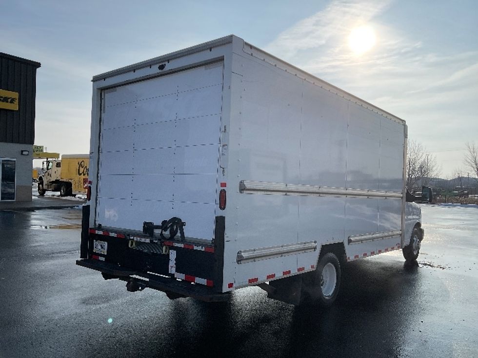 Light Duty Box Truck-Light and Medium Duty Trucks-GMC-2021-Savana G33903-Milwaukee-WI-96,882\n\t\tmiles-$ 30,250 - Image 13