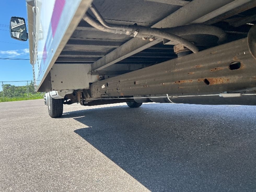 Light Duty Box Truck-Light and Medium Duty Trucks-GMC-2021-Savana G33903-Milwaukee-WI-96,882\n\t\tmiles-$ 30,250 - Image 5