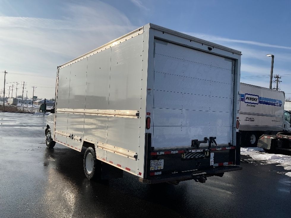 Light Duty Box Truck-Light and Medium Duty Trucks-GMC-2021-Savana G33903-Milwaukee-WI-96,882\n\t\tmiles-$ 30,250 - Image 6