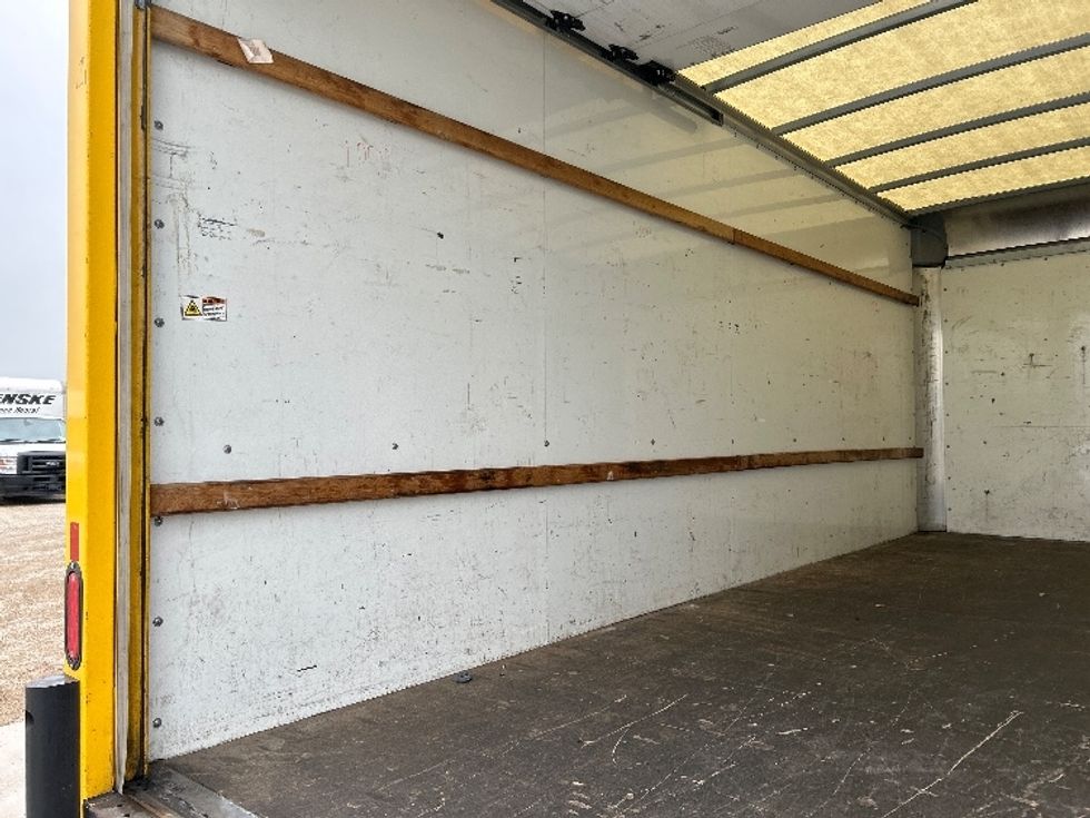 Light Duty Box Truck-Light and Medium Duty Trucks-GMC-2021-Savana G33903-Minot-ND-105,782\n\t\tmiles-$ 23,500 - Image 11