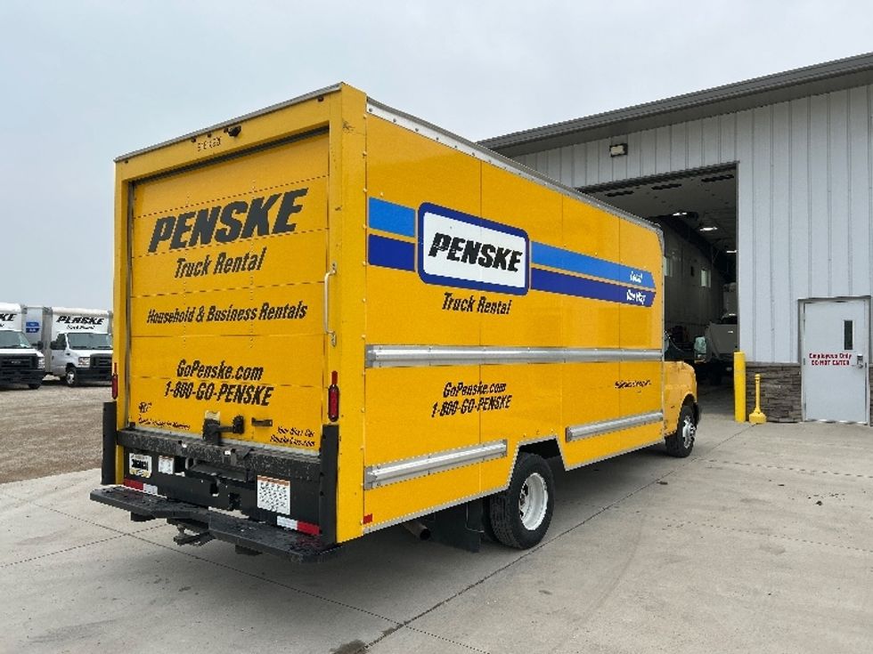 Light Duty Box Truck-Light and Medium Duty Trucks-GMC-2021-Savana G33903-Minot-ND-105,782\n\t\tmiles-$ 23,500 - Image 13