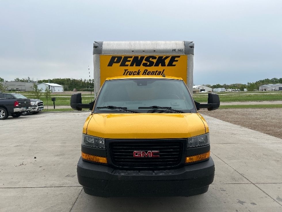 Light Duty Box Truck-Light and Medium Duty Trucks-GMC-2021-Savana G33903-Minot-ND-105,782\n\t\tmiles-$ 23,500 - Image 2