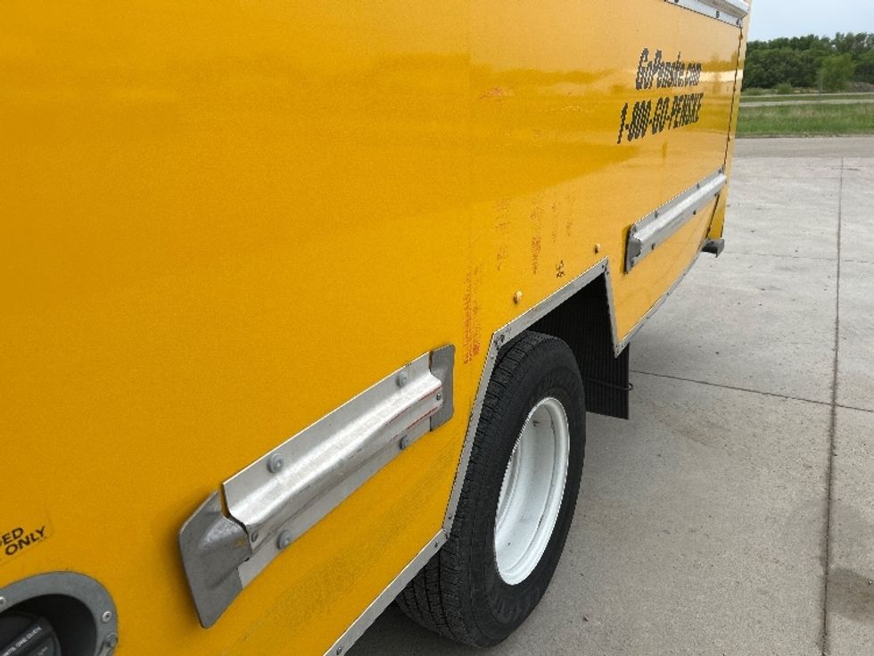 Light Duty Box Truck-Light and Medium Duty Trucks-GMC-2021-Savana G33903-Minot-ND-105,782\n\t\tmiles-$ 23,500 - Image 25