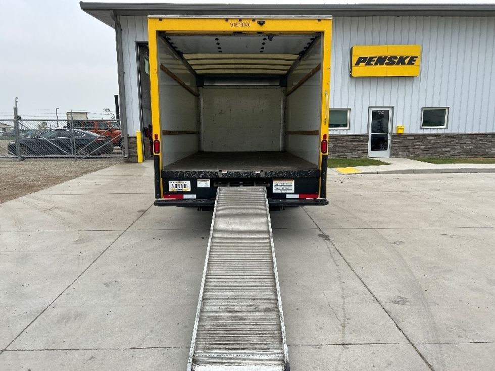 Light Duty Box Truck-Light and Medium Duty Trucks-GMC-2021-Savana G33903-Minot-ND-105,782\n\t\tmiles-$ 23,500 - Image 9