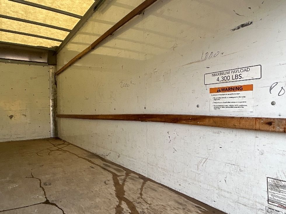 Light Duty Box Truck-Light and Medium Duty Trucks-GMC-2021-Savana G33903-Moberly-MO-102,234\n\t\tmiles-$ 26,000 - Image 12