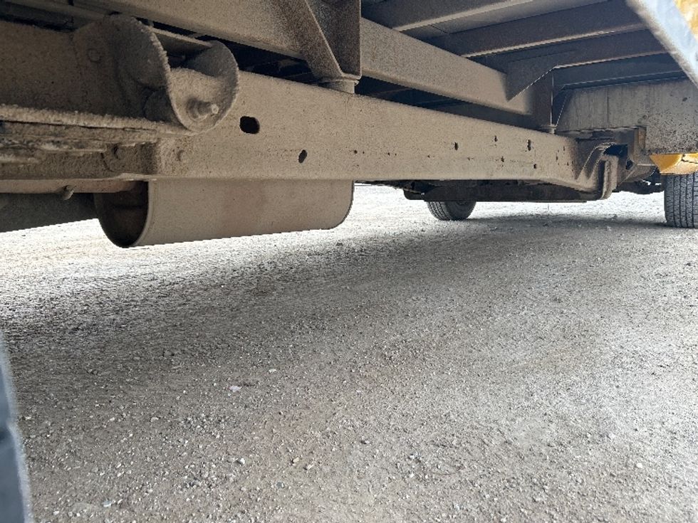 Light Duty Box Truck-Light and Medium Duty Trucks-GMC-2021-Savana G33903-Moberly-MO-102,234\n\t\tmiles-$ 26,000 - Image 14