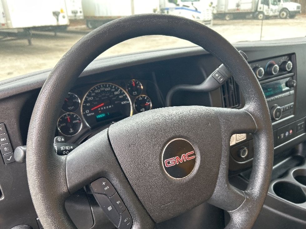 Light Duty Box Truck-Light and Medium Duty Trucks-GMC-2021-Savana G33903-Moberly-MO-102,234\n\t\tmiles-$ 26,000 - Image 17