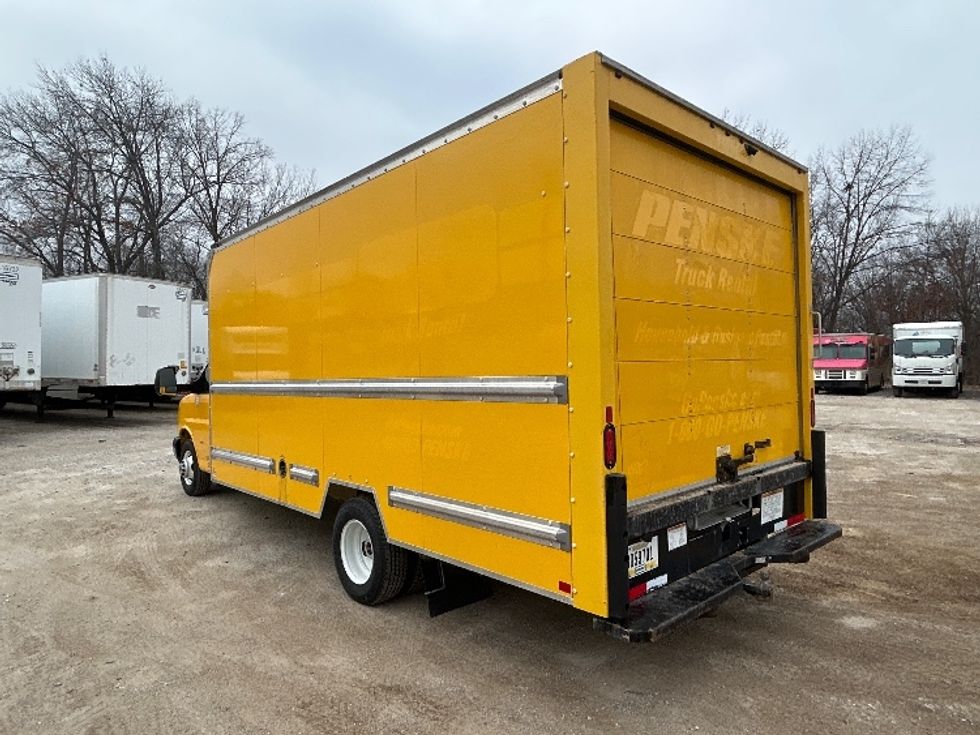 Light Duty Box Truck-Light and Medium Duty Trucks-GMC-2021-Savana G33903-Moberly-MO-102,234\n\t\tmiles-$ 26,000 - Image 6