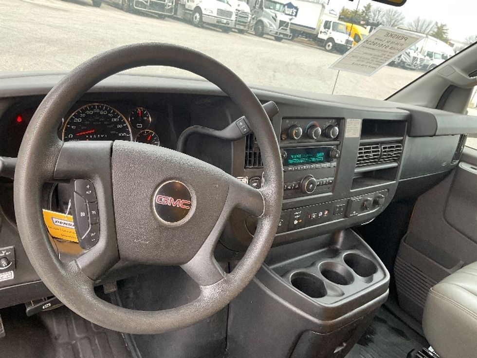 Light Duty Box Truck-Light and Medium Duty Trucks-GMC-2021-Savana G33903-Moberly-MO-104,380\n\t\tmiles-$ 25,750 - Image 18