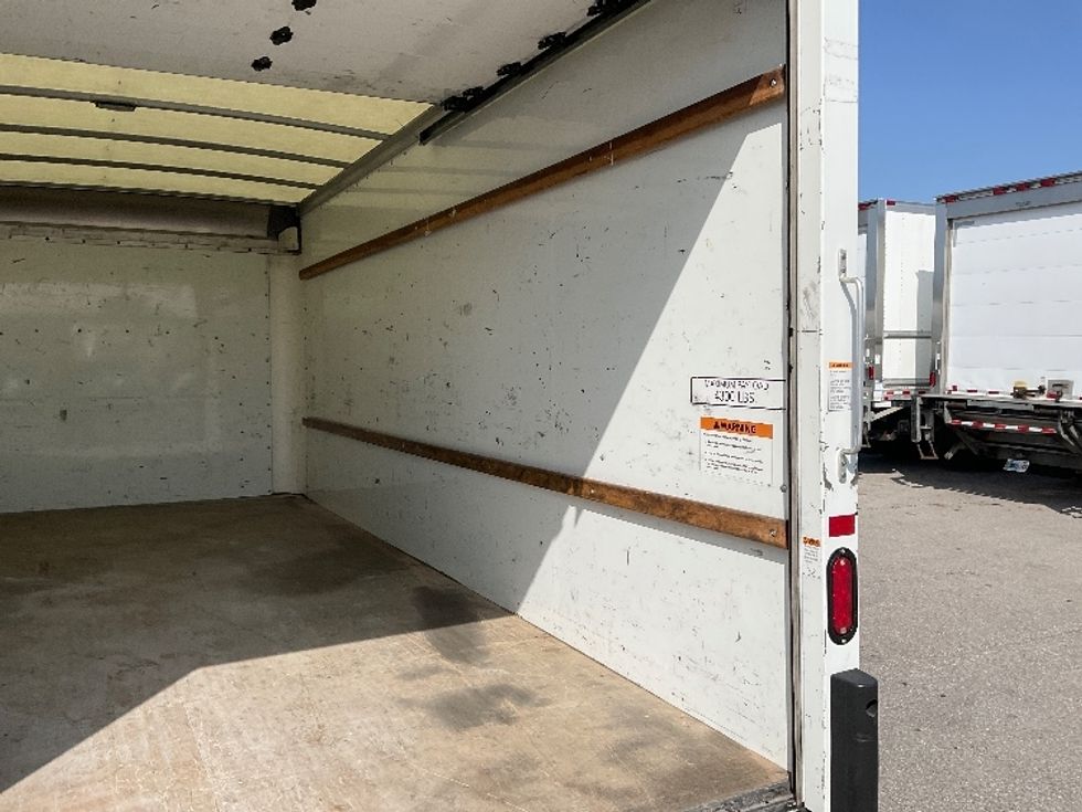 Light Duty Box Truck-Light and Medium Duty Trucks-GMC-2021-Savana G33903-Moberly-MO-82,957\n\t\tmiles-$ 30,500 - Image 12