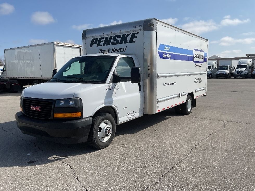 Light Duty Box Truck-Light and Medium Duty Trucks-GMC-2021-Savana G33903-Moberly-MO-82,957\n\t\tmiles-$ 30,500 - Image 3