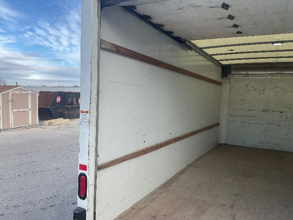 Light Duty Box Truck-Light and Medium Duty Trucks-GMC-2021-Savana G33903-Moberly-MO-86,370\n\t\tmiles-$ 30,750 - Image 11