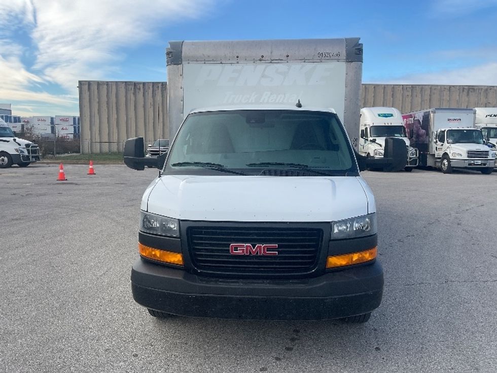 Light Duty Box Truck-Light and Medium Duty Trucks-GMC-2021-Savana G33903-Moberly-MO-86,370\n\t\tmiles-$ 30,750 - Image 2