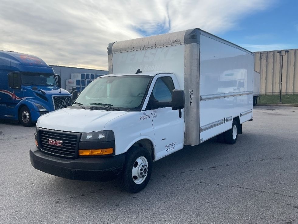 Light Duty Box Truck-Light and Medium Duty Trucks-GMC-2021-Savana G33903-Moberly-MO-86,370\n\t\tmiles-$ 30,750 - Image 3